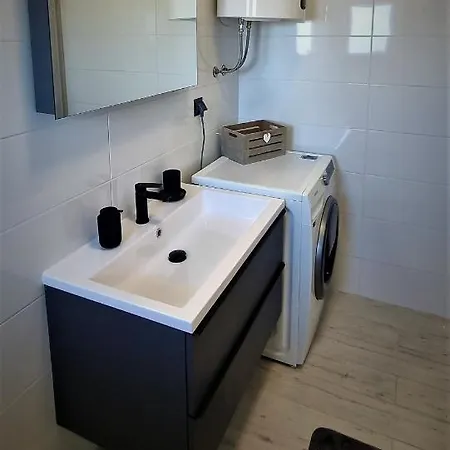 Matej 4 * Zadar